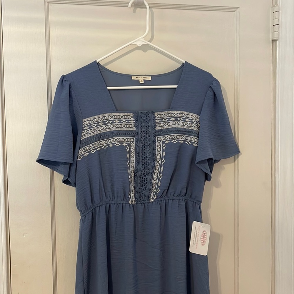 Nee See’s Dress—Dusty Medium Blue Midi Length Dress—Team Rose Medium M